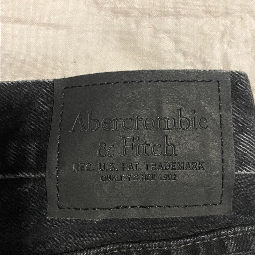Abercrombie & Fitch Dark Denim Jeans - Picture 2 of 5